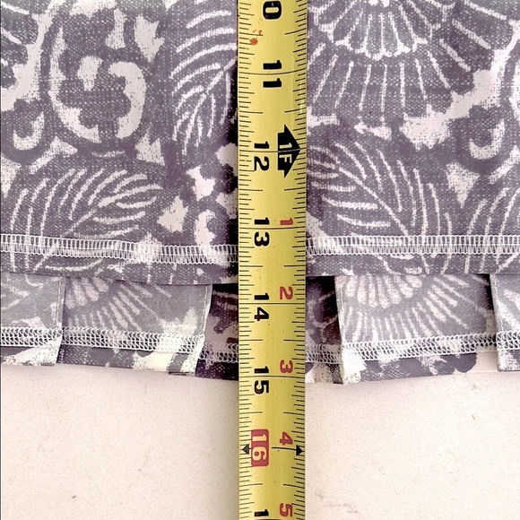 Lululemon Circuit Breaker Pleaded Skort. Size 10 Women’s - Picture 9 of 9